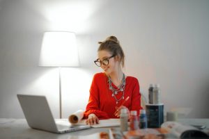 megbeszélés péládul Microsoft Teamsen keresztül
